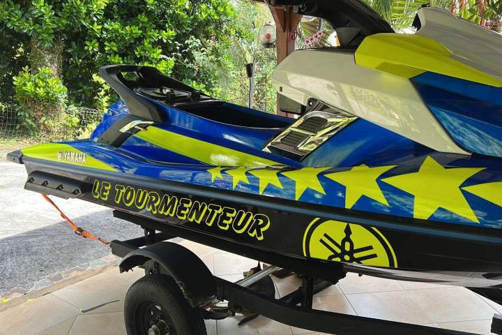 Transformez votre véhicule en outil publicitaire.